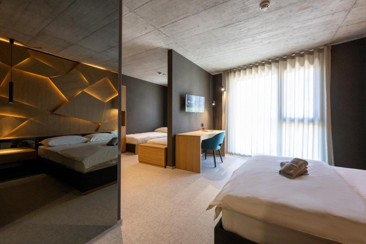 6532 Smart Hotel - Self Check-In Arbedo-Castione Exteriör bild